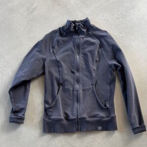 American giant. Size L.